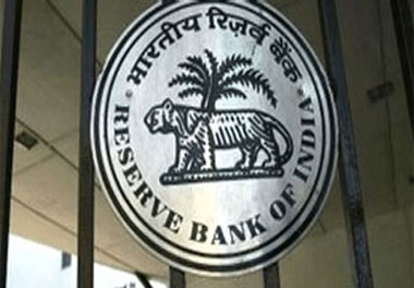 RBI allows foreign portfolio investors to hedge currency risks
